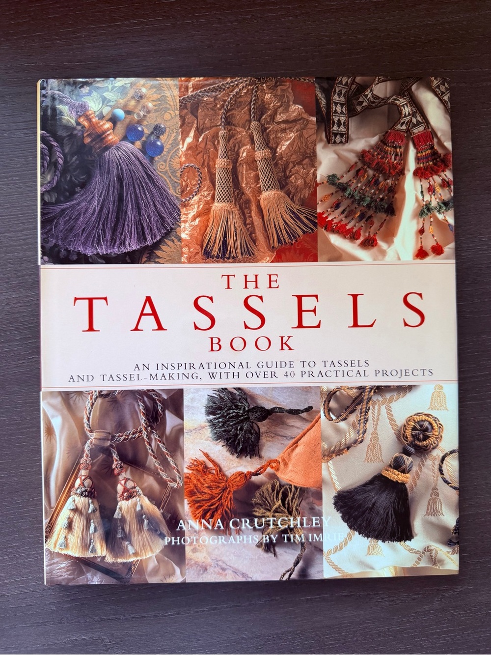 The Tassels Book - Inspirational Tassel-Making Guide (Red, Cream, Black)